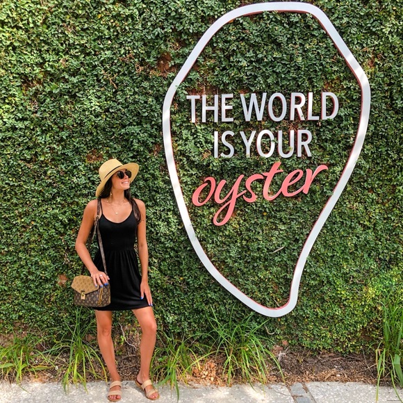 Meet your Posher, Peyton - Picture 2 of 3